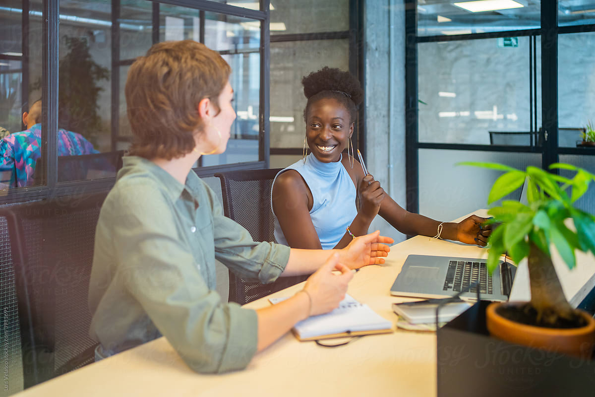 Stocksy_comp_3981695